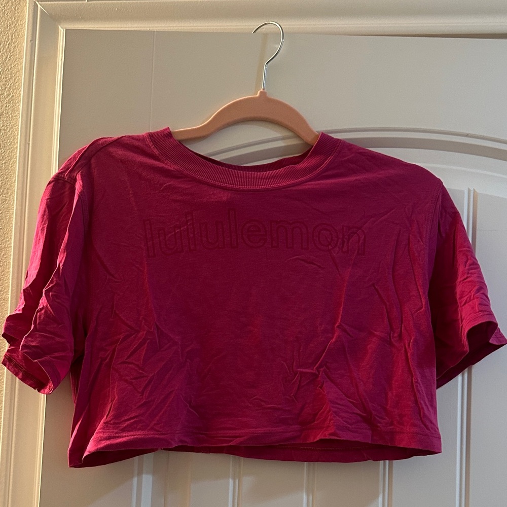 Lululemon All Yours Crop Tee Graphic Magenta Color Size 2